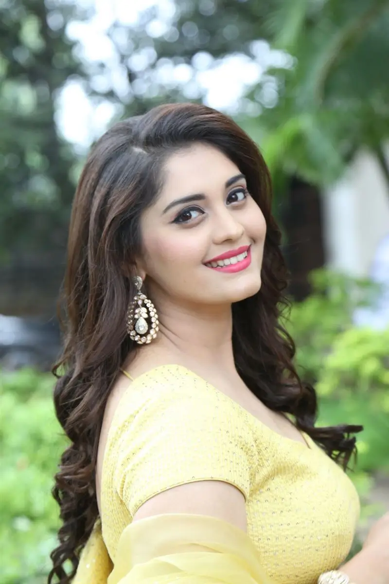 Telugu Girl Surbhi Puranik Photoshoot in Yellow Gown